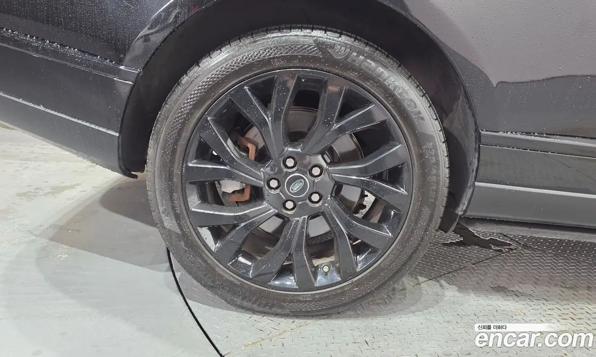 Land Rover Range Rover 2018 4.4 автомат (гидро), фото 5