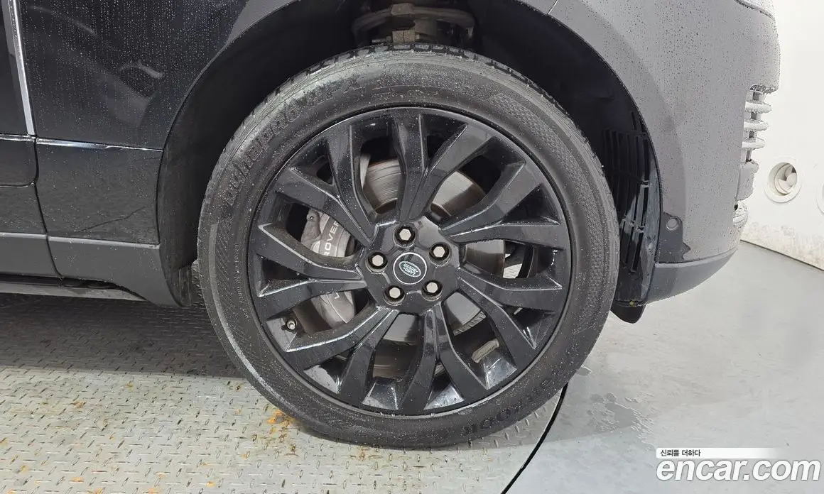 Land Rover Range Rover 2018 4.4 автомат (гидро), фото 7