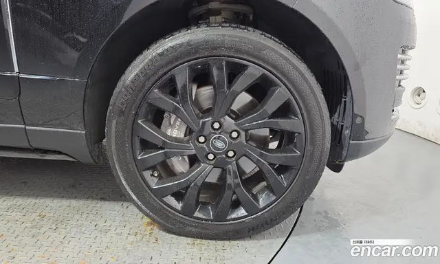 Land Rover Range Rover 2018 4.4 автомат (гидро), миниатюра 7