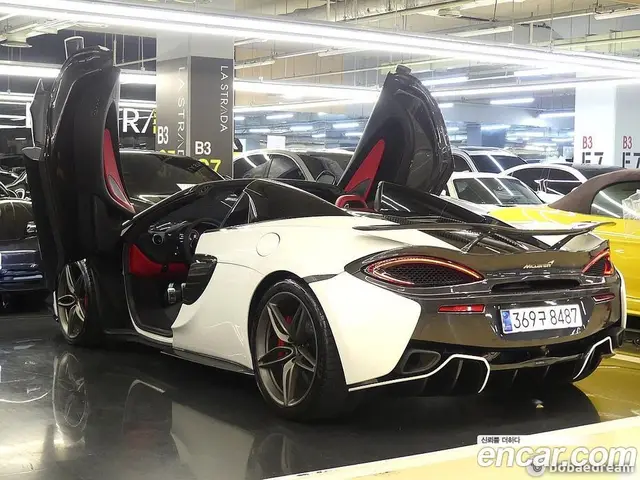 McLaren 570S 2019 3.8 автомат (гидро), миниатюра 2