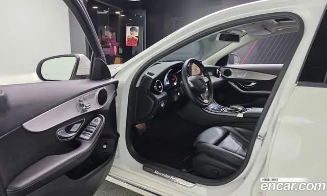 Mercedes-Benz C-Class 2017 2.1 автомат (гидро), миниатюра 10