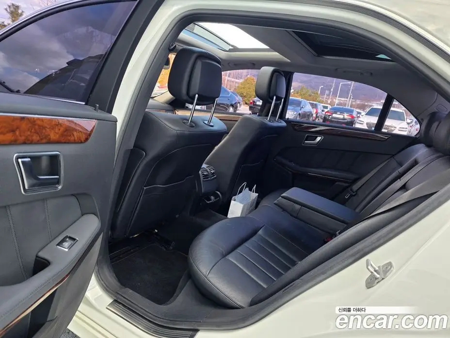Mercedes-Benz E-Class 2012 3.5 автомат (гидро), фото 7