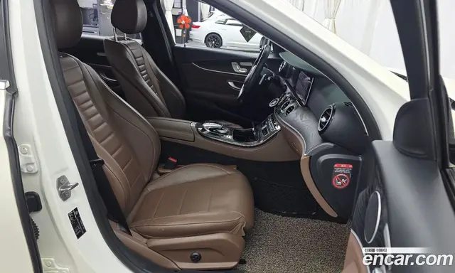 Mercedes-Benz E-Class 2016 2.0 автомат (гидро), миниатюра 11