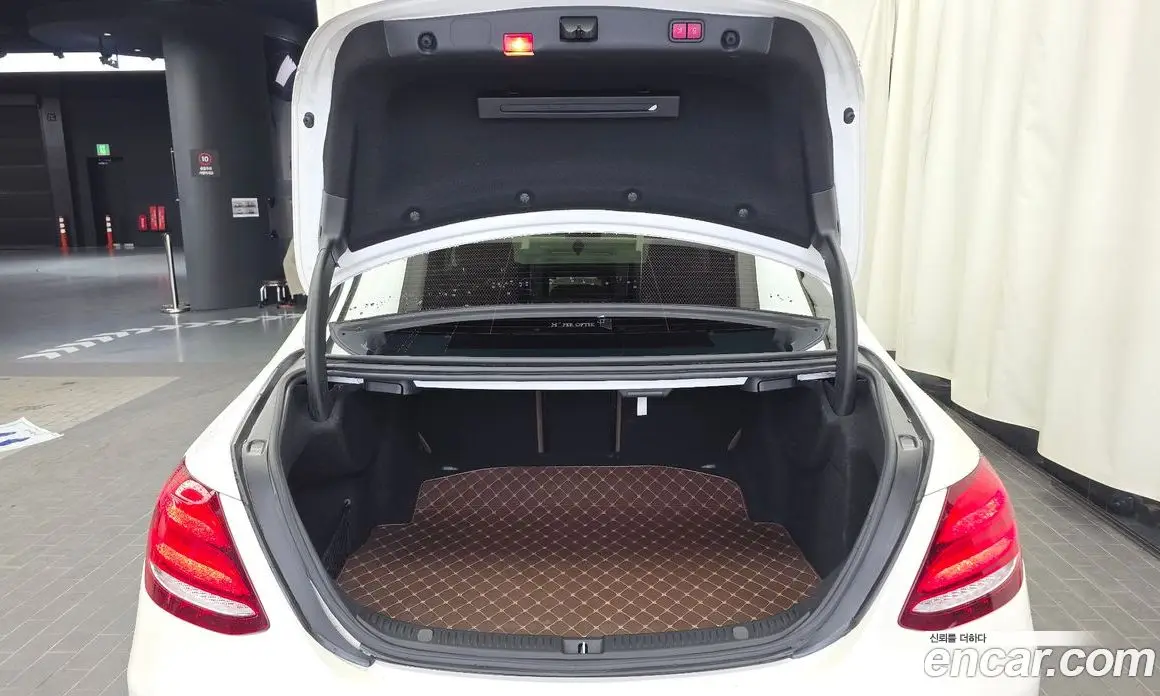 Mercedes-Benz E-Class 2016 2.0 автомат (гидро), фото 20