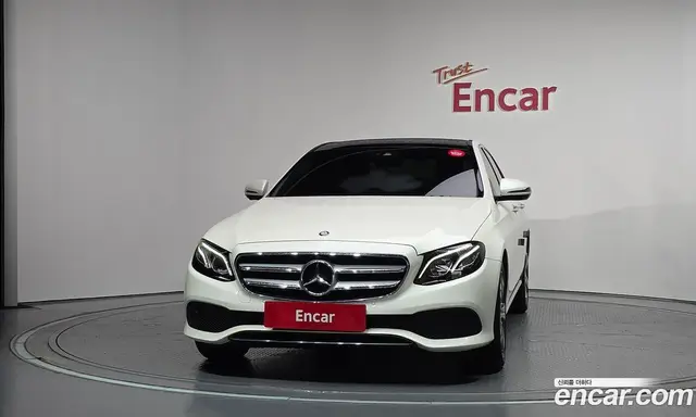 Mercedes-Benz E-Class 2016 2.0 автомат (гидро), миниатюра 3