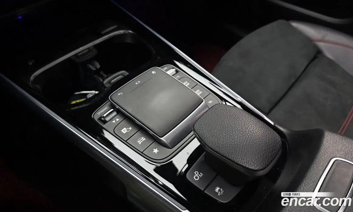 Mercedes-Benz GLB-Class 2021 2.0 автомат (гидро), фото 28