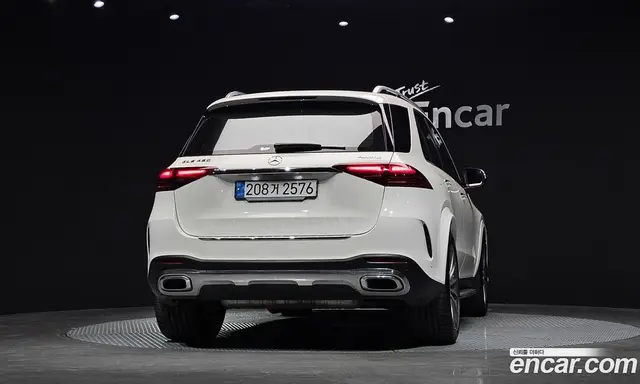 Mercedes-Benz GLE-Class 2024 3.0 автомат (гидро), миниатюра 4