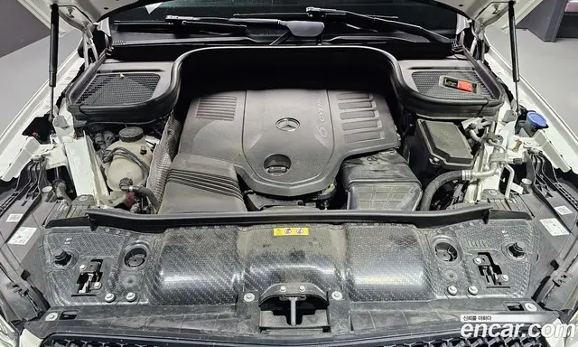 Mercedes-Benz GLE-Class 2024 3.0 автомат (гидро), миниатюра 6