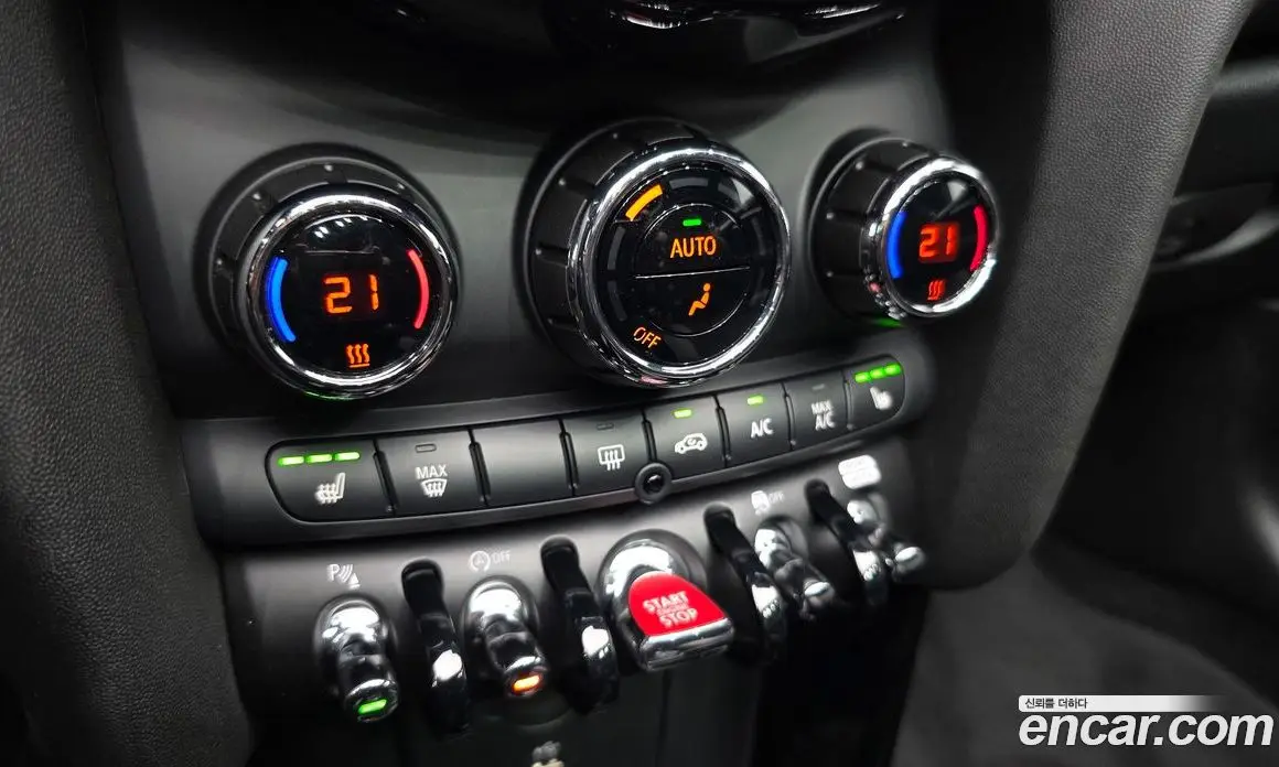 Mini Cooper Convertible 2024 2.0 автомат (гидро), фото 16