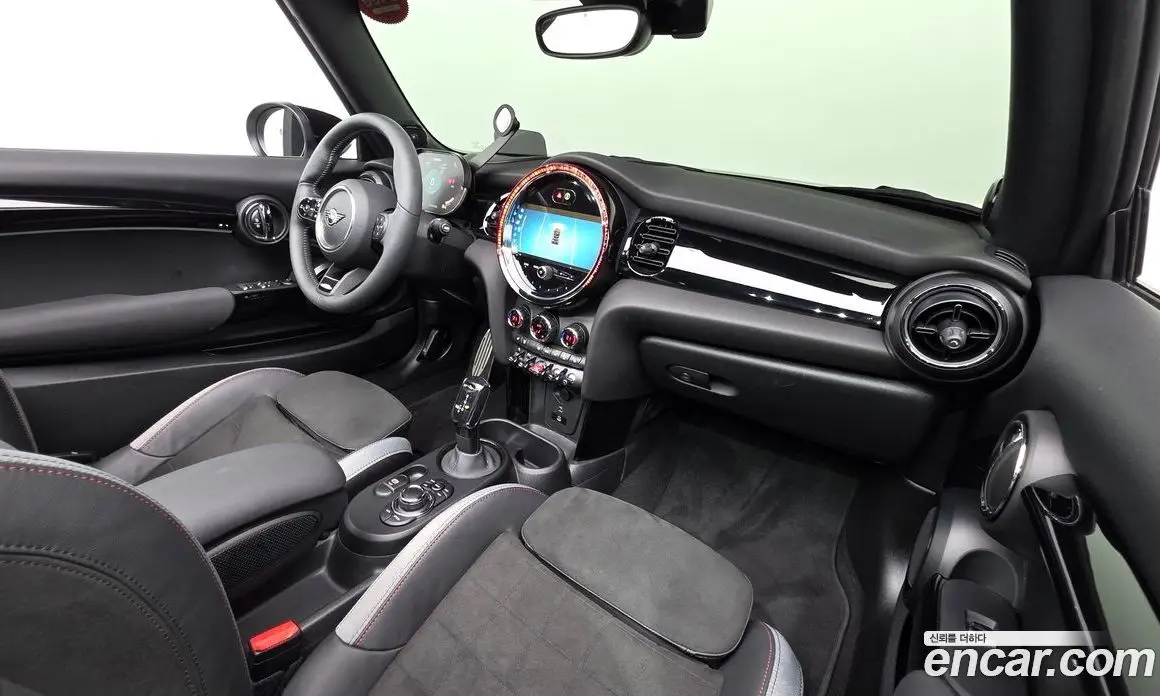 Mini Cooper Convertible 2024 2.0 автомат (гидро), фото 7