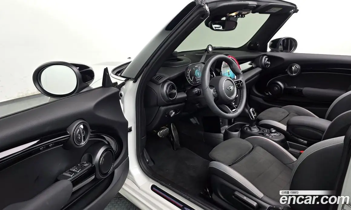 Mini Cooper Convertible 2024 2.0 автомат (гидро), фото 10