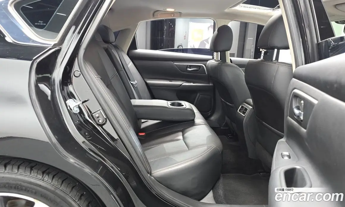 Nissan Altima 2017 2.5 автомат (гидро), фото 12