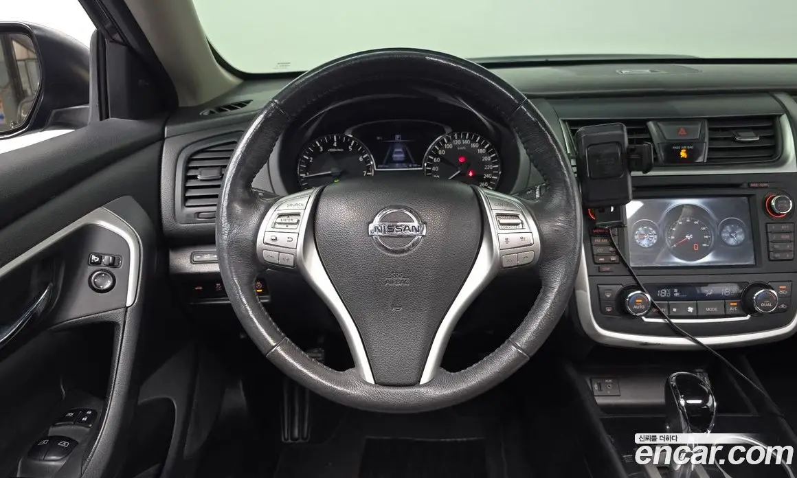 Nissan Altima 2017 2.5 автомат (гидро), фото 13