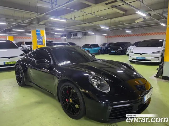 Porsche 911 2022 3.0 автомат (гидро), миниатюра 2