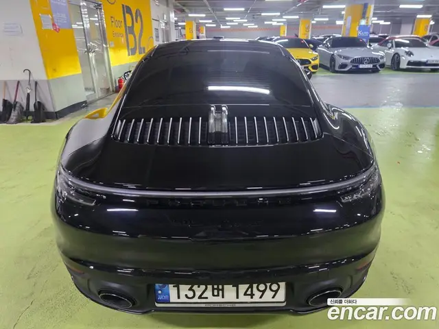 Porsche 911 2022 3.0 автомат (гидро), миниатюра 5