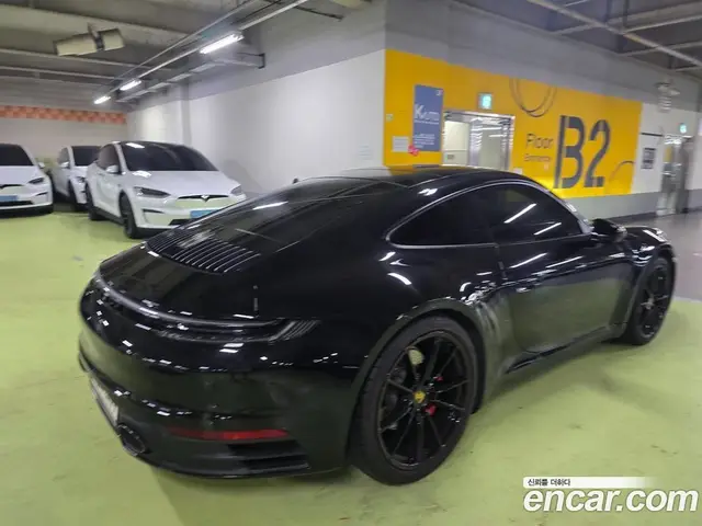 Porsche 911 2022 3.0 автомат (гидро), миниатюра 6