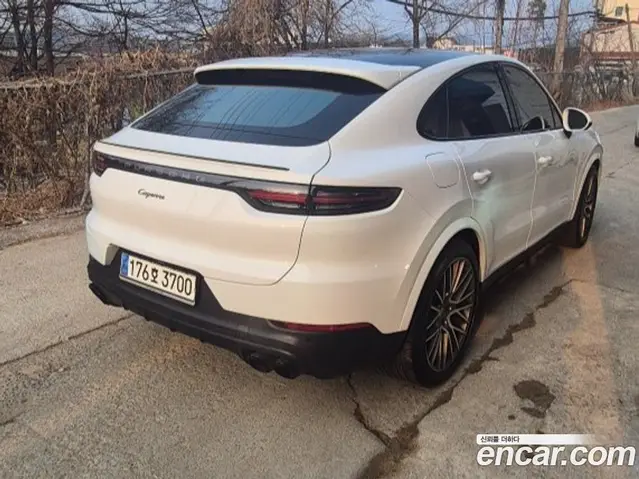 Porsche Cayenne 2023 3.0 автомат (гидро), миниатюра 3
