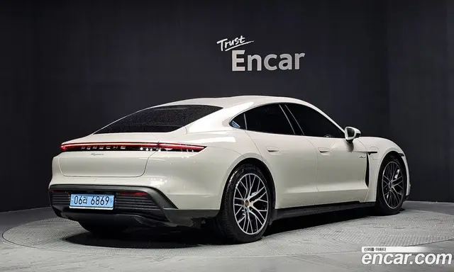 Porsche Taycan 2023 0.1 автомат (гидро), миниатюра 2