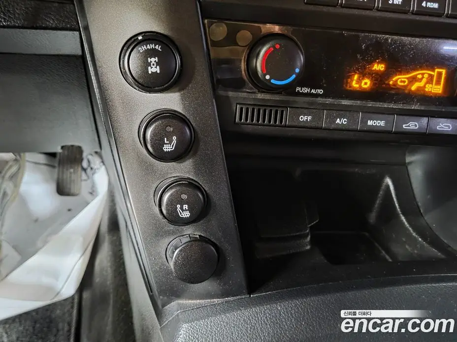 SsangYong Korando 2013 2.0 автомат (гидро), фото 15