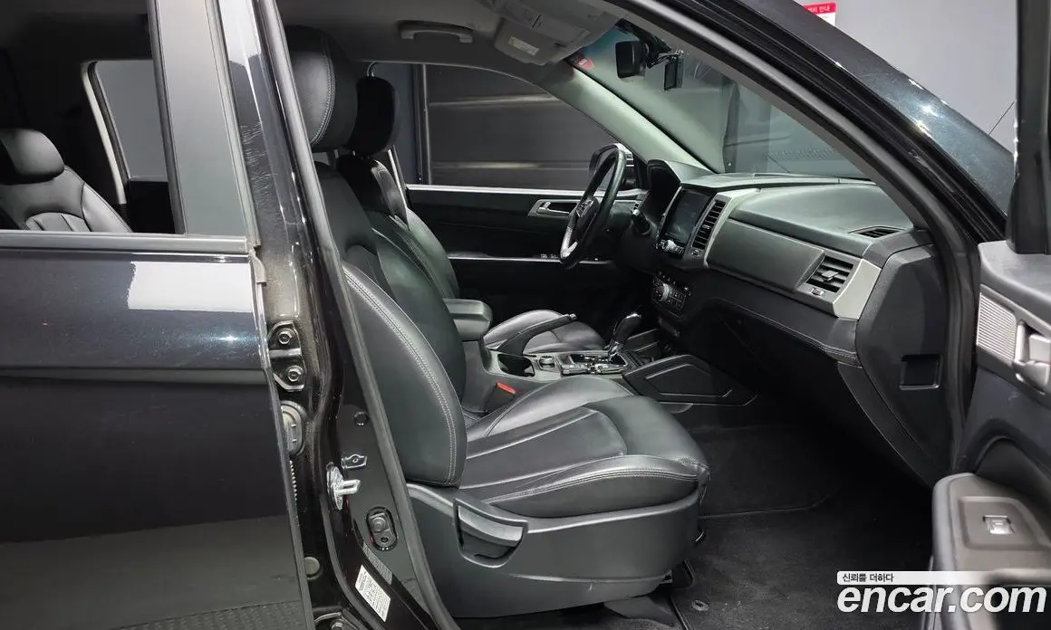 SsangYong Rexton 2018 2.2 автомат (гидро), фото 11 SsangYong Rexton 2018 2.2 автомат (гидро), фото 11