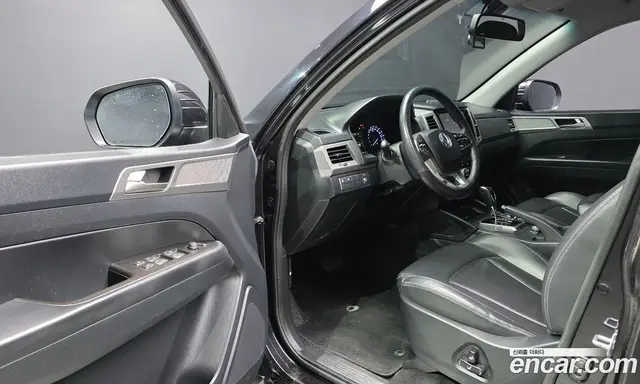 SsangYong Rexton 2018 2.2 автомат (гидро), миниатюра 10 SsangYong Rexton 2018 2.2 автомат (гидро), миниатюра 10