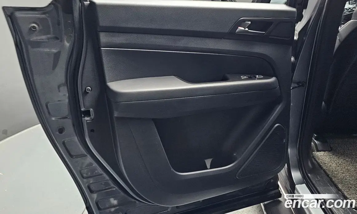 SsangYong Rexton 2019 2.2 автомат (гидро), фото 15