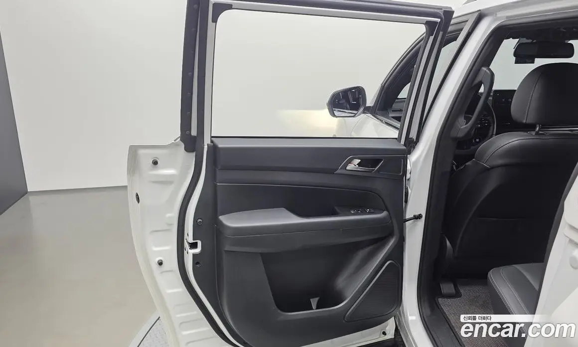 SsangYong Rexton 2023 2.2 автомат (гидро), фото 15