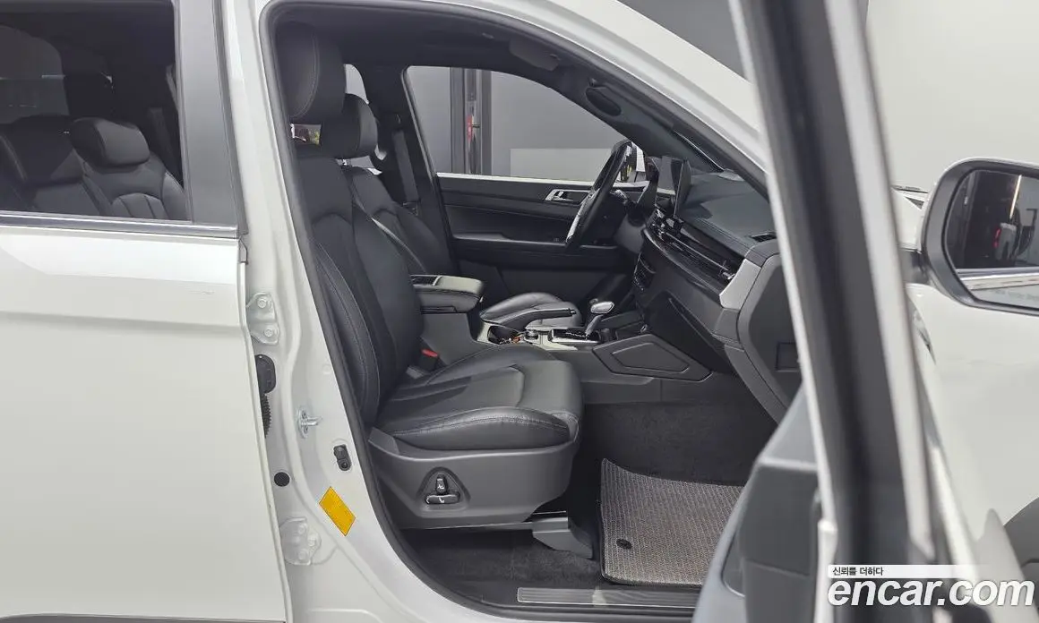 SsangYong Rexton 2023 2.2 автомат (гидро), фото 17