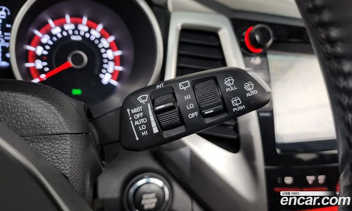 SsangYong TIBOLI 2015 1.6 автомат (гидро), фото 15 SsangYong TIBOLI 2015 1.6 автомат (гидро), фото 15