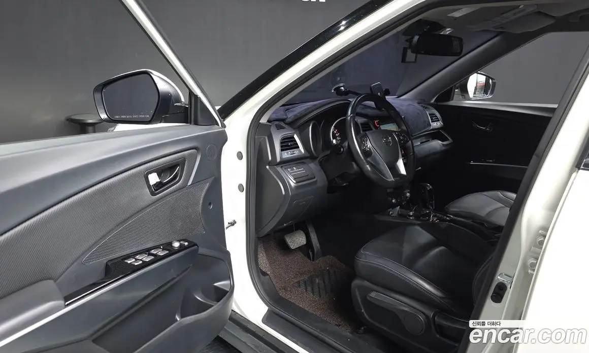 SsangYong TIBOLI 2018 1.6 автомат (гидро), фото 13