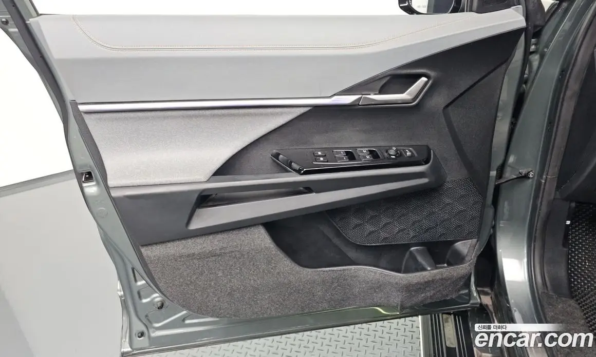 SsangYong Torres 2023 0.2 автомат (гидро), фото 13