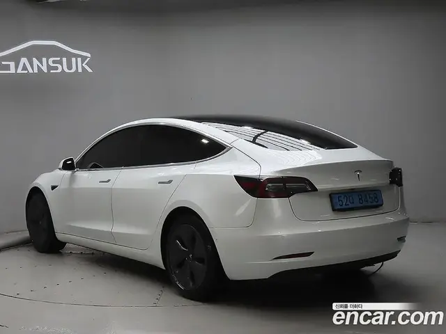 Tesla Model 3 2020 0.1 автомат (гидро), миниатюра 3