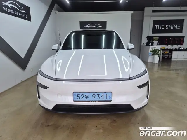 Tesla Model Y 2026 1.0 автомат (гидро), миниатюра 2