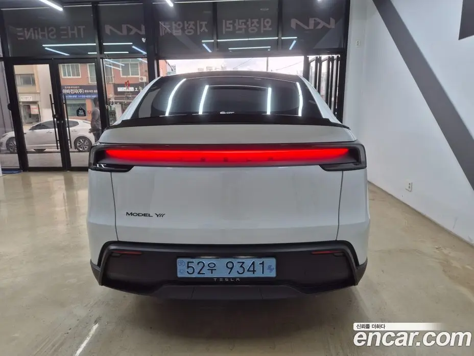 Tesla Model Y 2026 1.0 автомат (гидро), фото 5