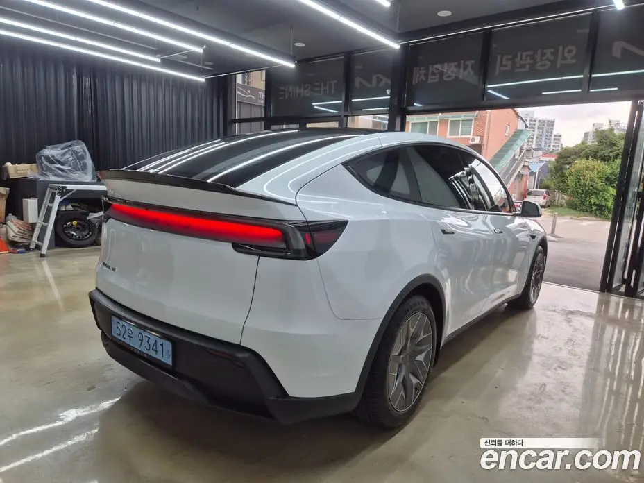 Tesla Model Y 2026 1.0 автомат (гидро), фото 6