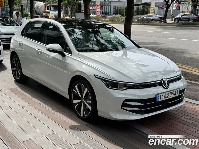 Volkswagen Golf 2026 2.0 автомат (гидро), миниатюра 3
