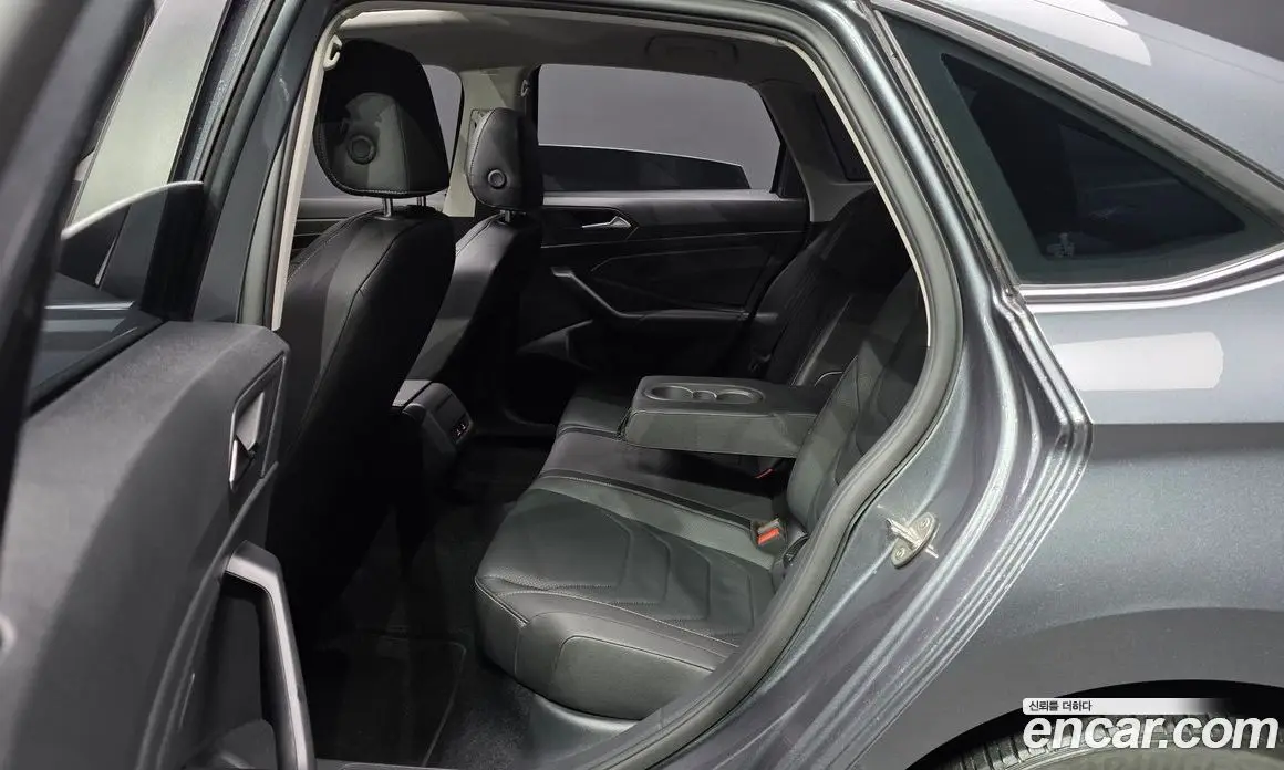 Volkswagen Jetta 2021 1.4 автомат (гидро), фото 15