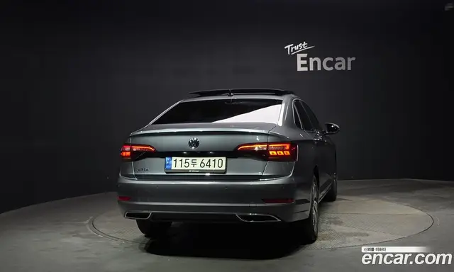 Volkswagen Jetta 2021 1.4 автомат (гидро), миниатюра 3