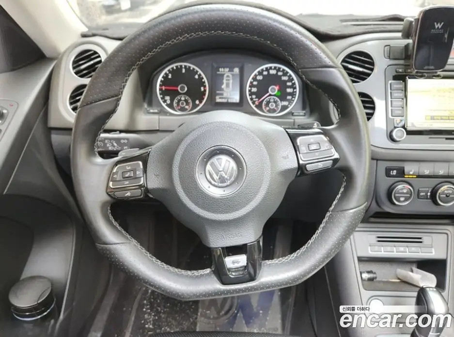 Volkswagen Tiguan 2016 2.0 автомат (гидро), фото 13