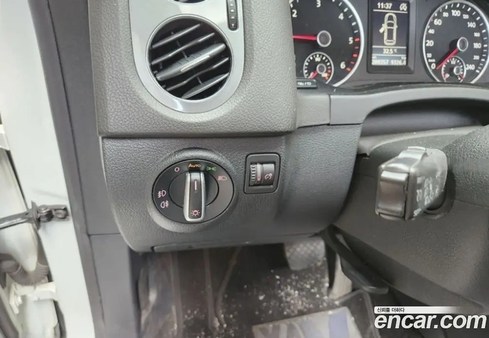 Volkswagen Tiguan 2016 2.0 автомат (гидро), фото 18