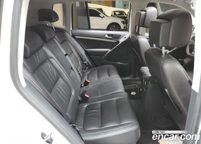Volkswagen Tiguan 2016 2.0 автомат (гидро), миниатюра 8
