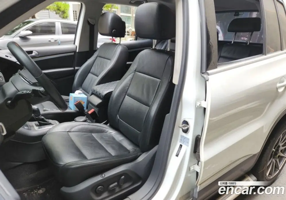 Volkswagen Tiguan 2016 2.0 автомат (гидро), фото 10