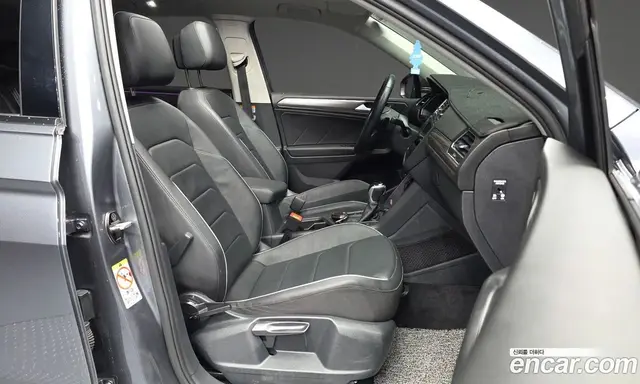 Volkswagen Tiguan 2022 2.0 автомат (гидро), миниатюра 11