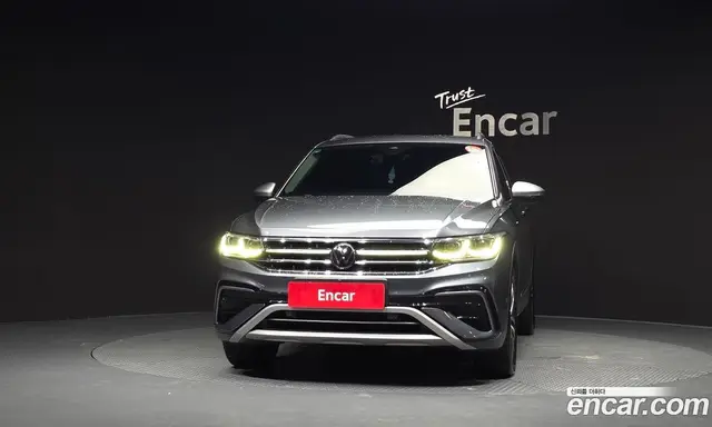 Volkswagen Tiguan 2022 2.0 автомат (гидро), миниатюра 3