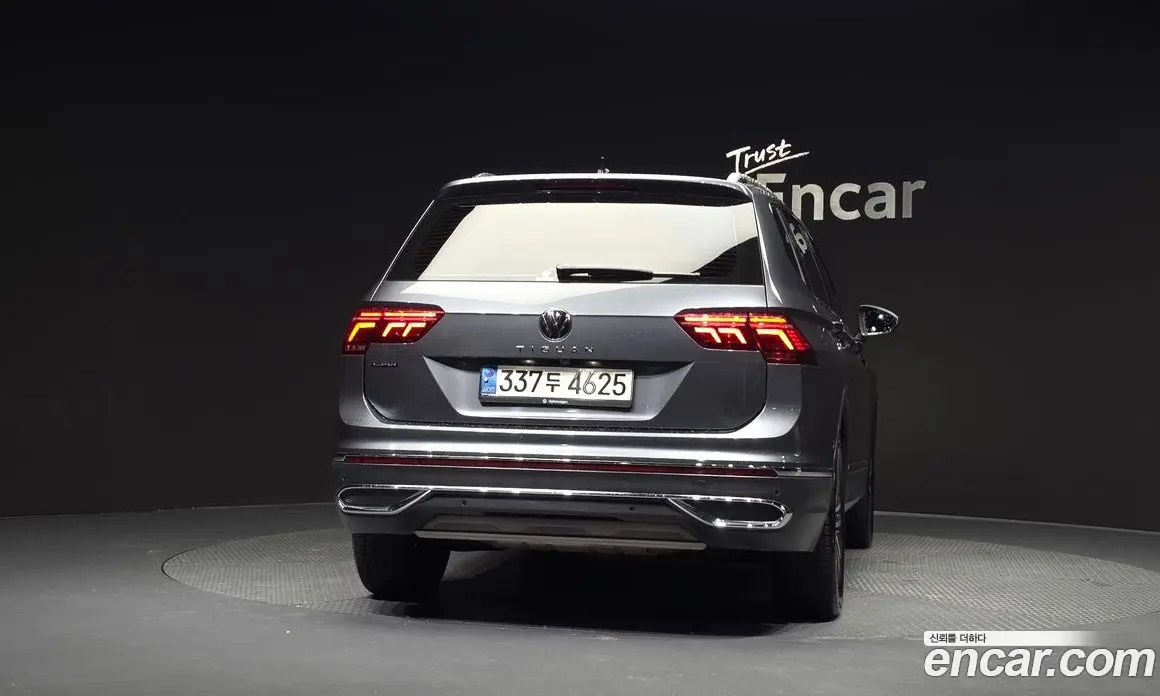 Volkswagen Tiguan 2022 2.0 автомат (гидро), фото 4