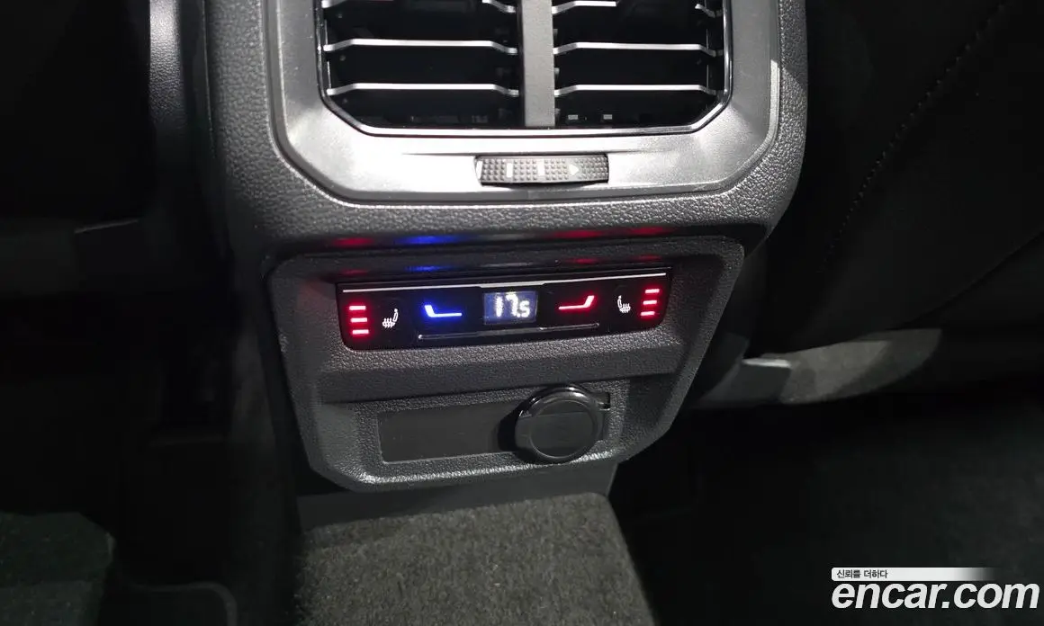 Volkswagen Tiguan 2023 2.0 автомат (гидро), фото 25