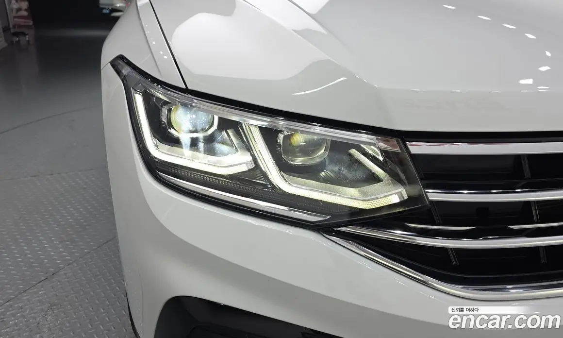 Volkswagen Tiguan 2023 2.0 автомат (гидро), фото 8