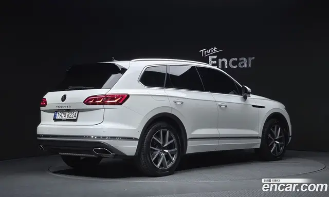 Volkswagen Touareg 2023 3.0 автомат (гидро), миниатюра 2