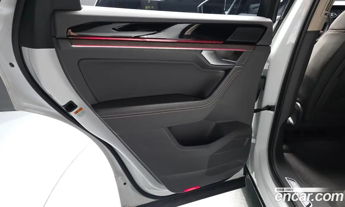 Volkswagen Touareg 2023 3.0 автомат (гидро), фото 15