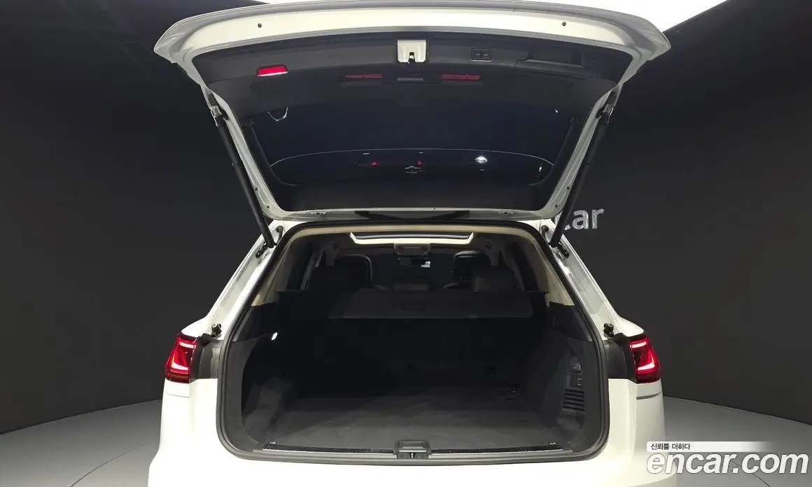 Volkswagen Touareg 2023 3.0 автомат (гидро), фото 26